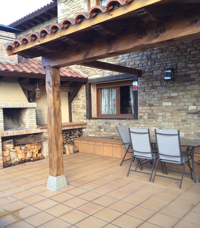 El Corral De Concejo Guest House Horcajuelo de la Sierra Exterior foto